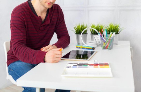 7 Graphic Design Exercises for Beginners to Improve Creativity