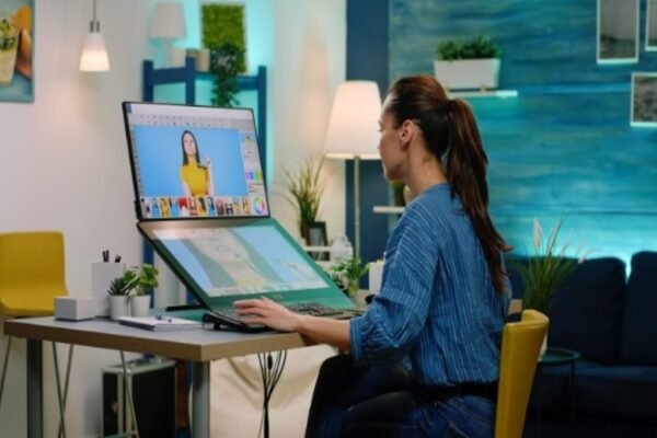 How to Create Outlined Text in Adobe Illustrator the Right Way