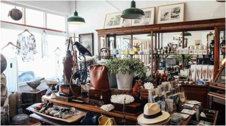 Top Reasons to Shop at Your Local Party Store
